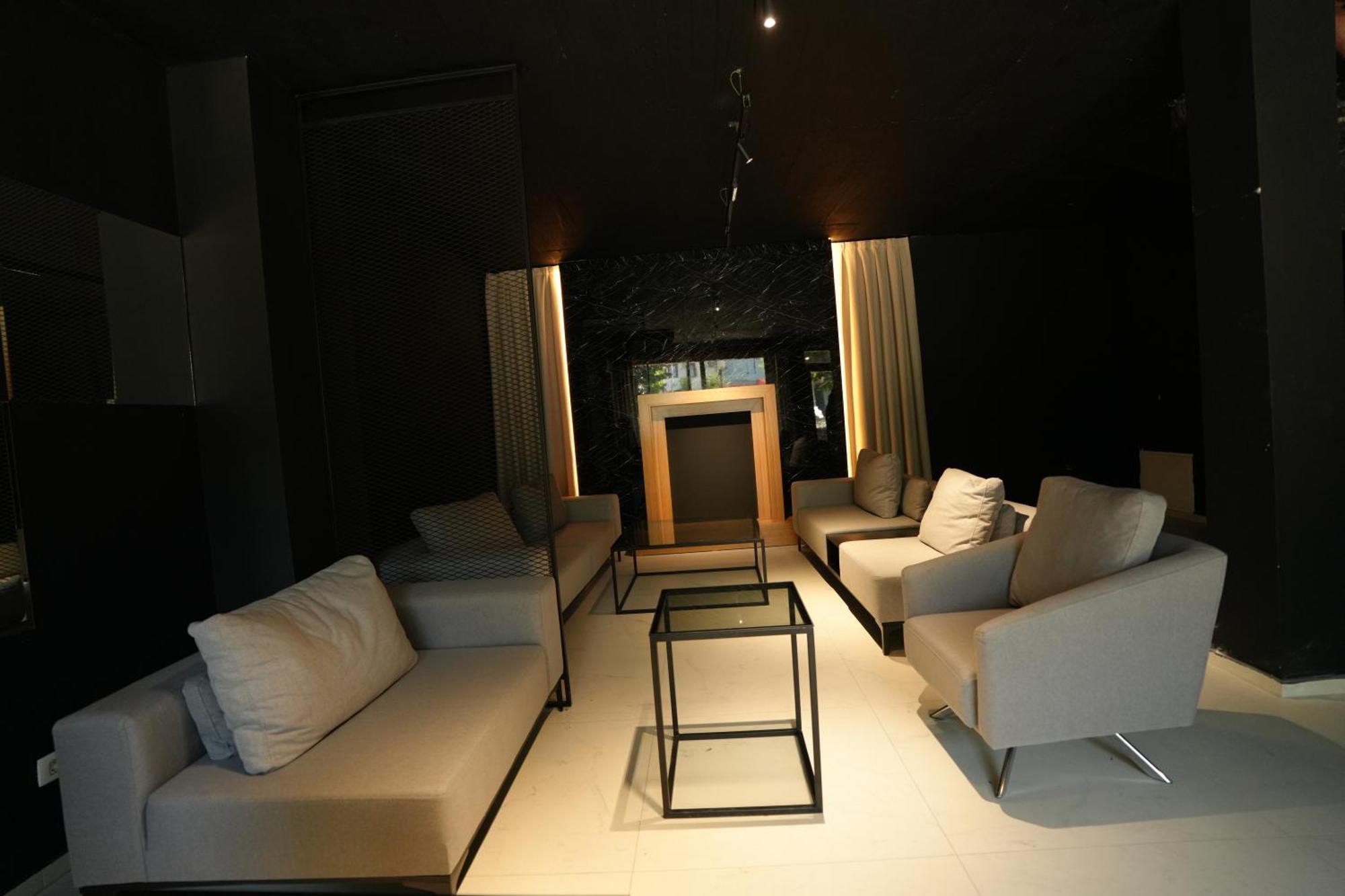 Biond Hotel พริเซรน ภายนอก รูปภาพ