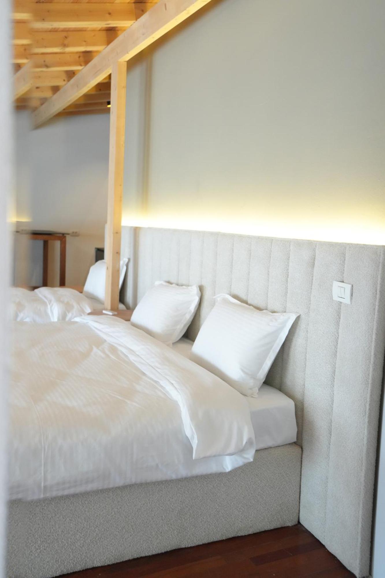 Biond Hotel พริเซรน ภายนอก รูปภาพ