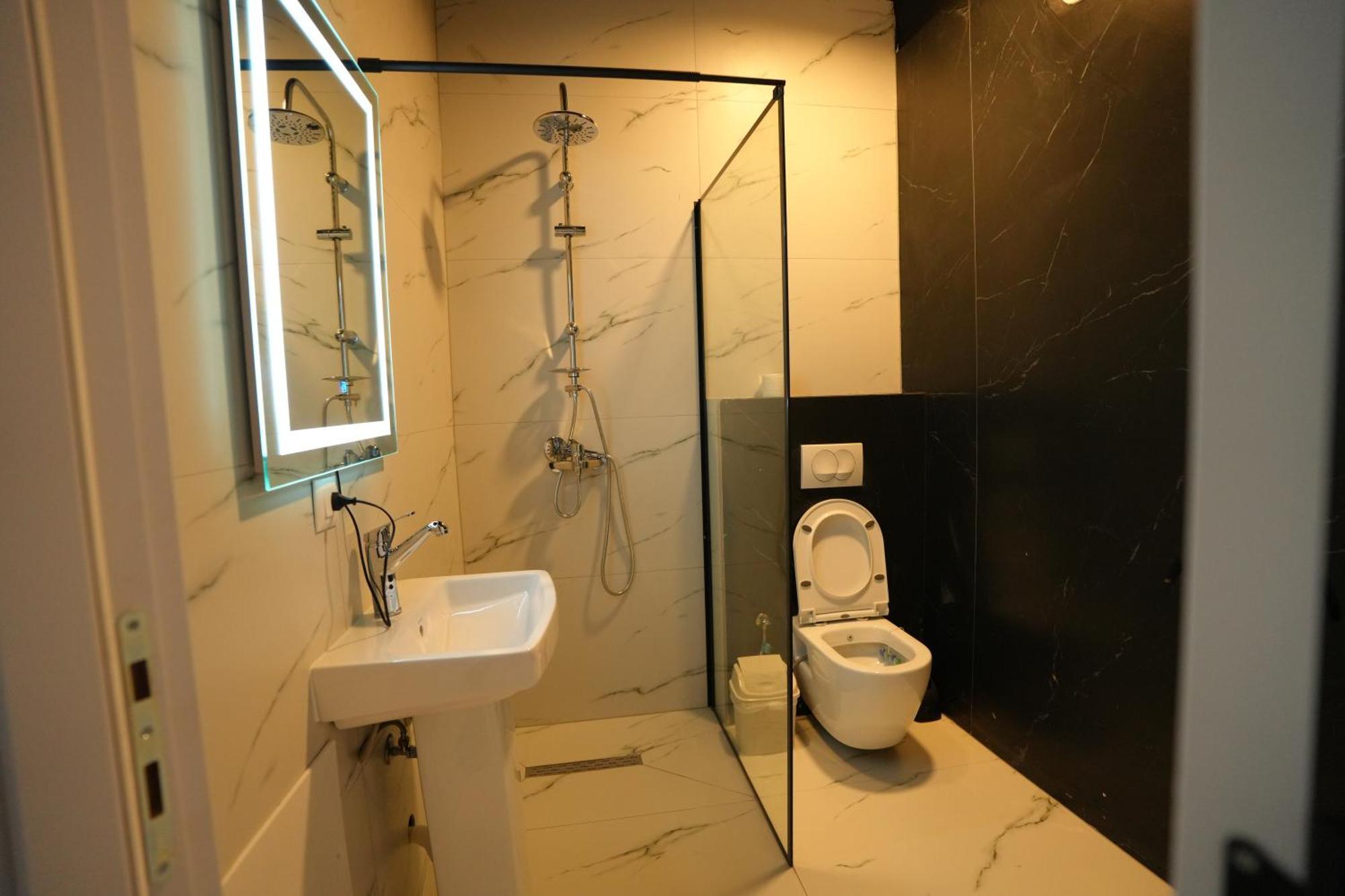 Biond Hotel พริเซรน ภายนอก รูปภาพ
