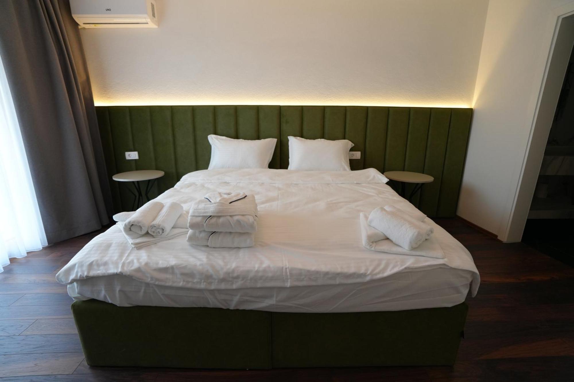 Biond Hotel พริเซรน ภายนอก รูปภาพ