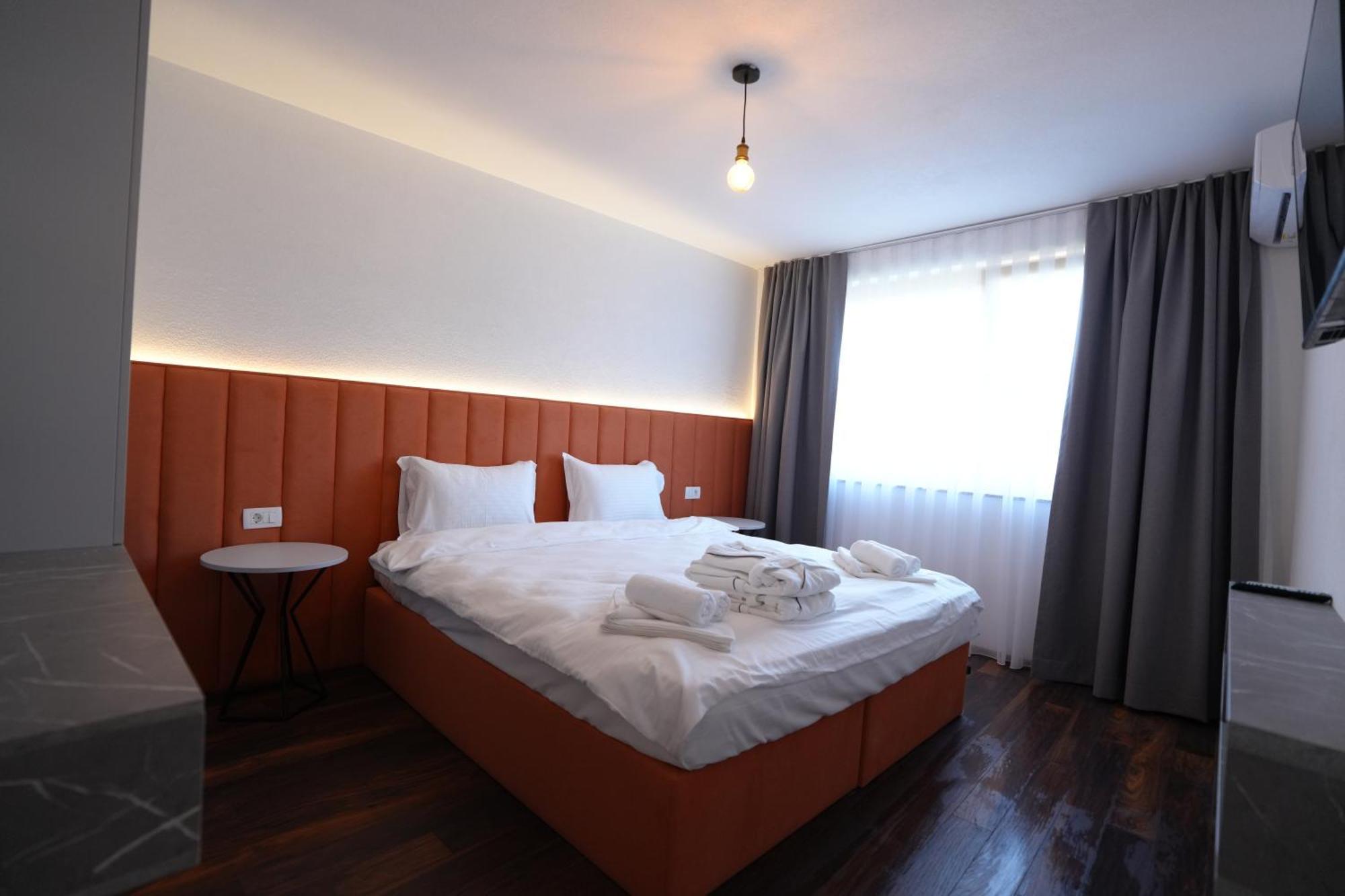 Biond Hotel พริเซรน ภายนอก รูปภาพ