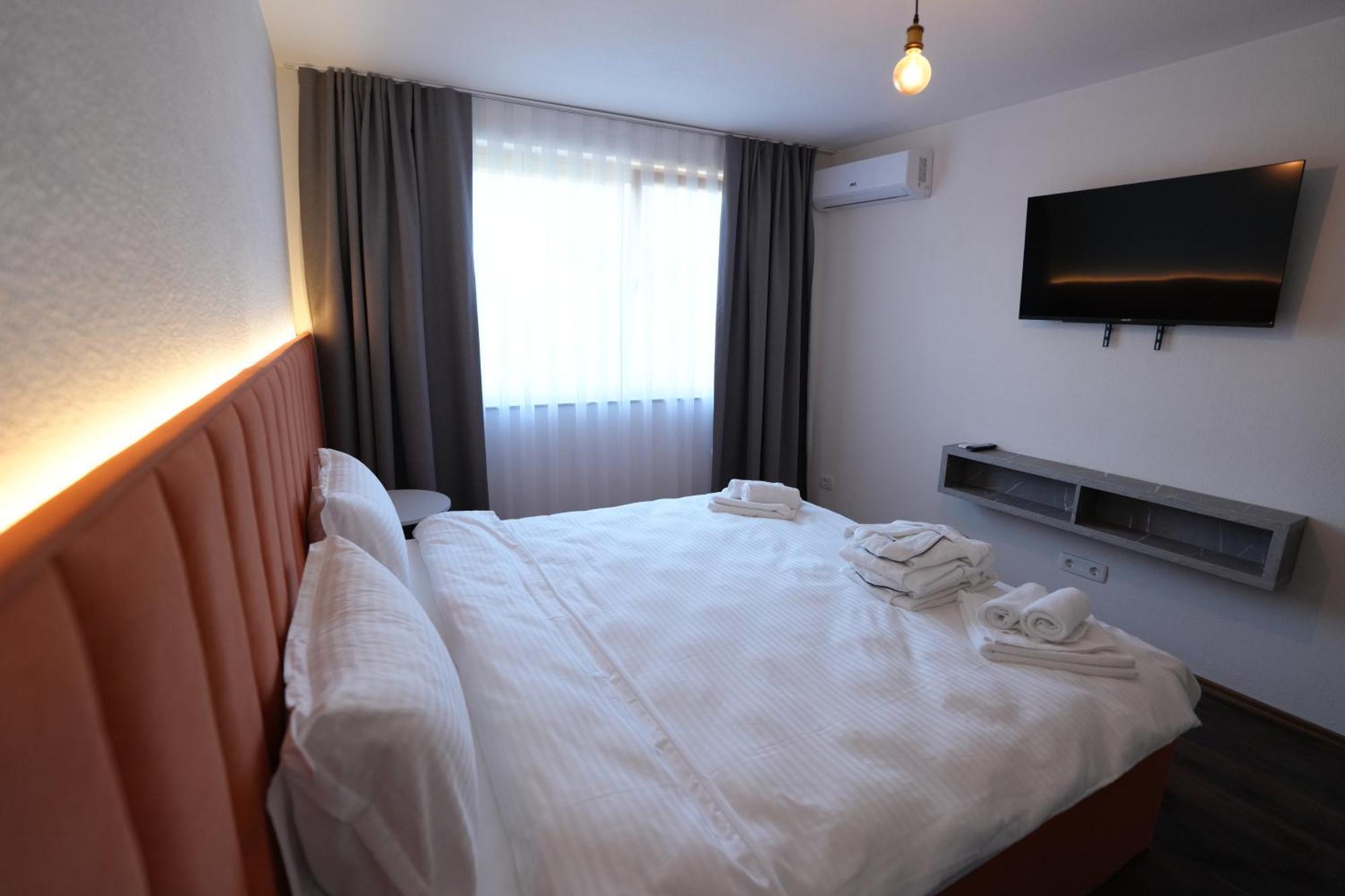 Biond Hotel พริเซรน ภายนอก รูปภาพ